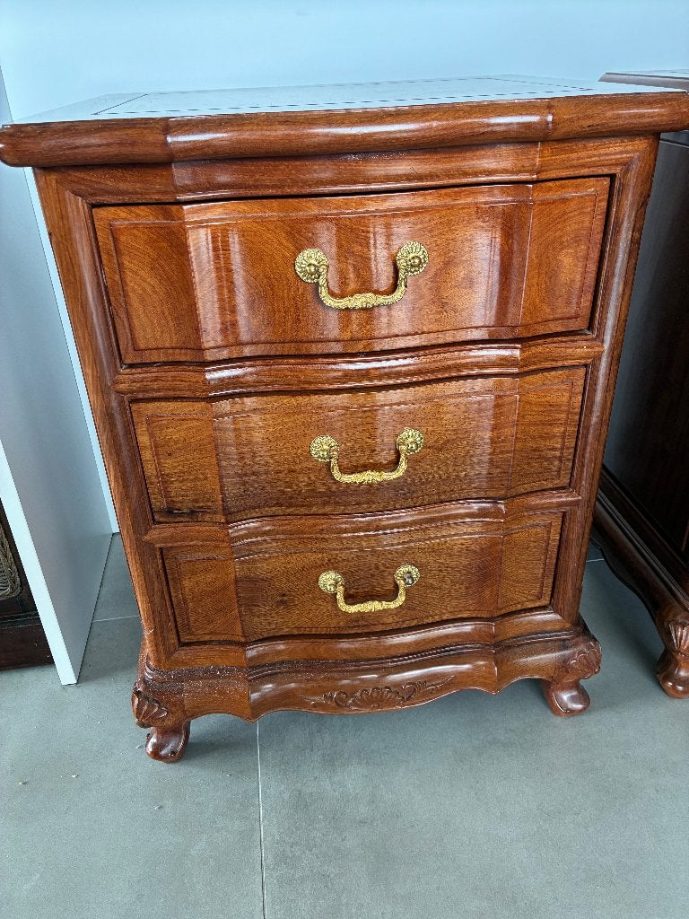 STEL 2 klassieke ANTIEK Vintage retro nachtkastjes ROZENHOUT, Ophalen