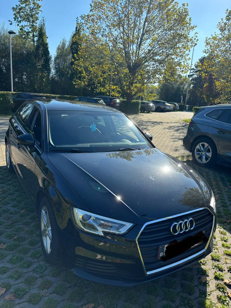 Audi A3 sportback bouwjaar: 10/2019, km-stand: 88.566 km, Auto's, Stof, Zwart, 5 deurs, Particulier