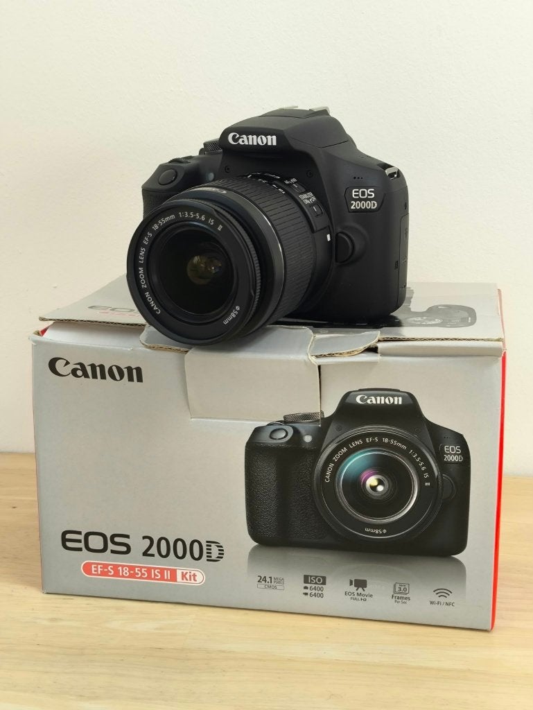Canon EOS 2000D + EF-S 18-55mm IS II – Nieuwstaat!, Audio, Tv en Foto, Spiegelreflex, Beeldstabilisatie, Canon, Nieuw
