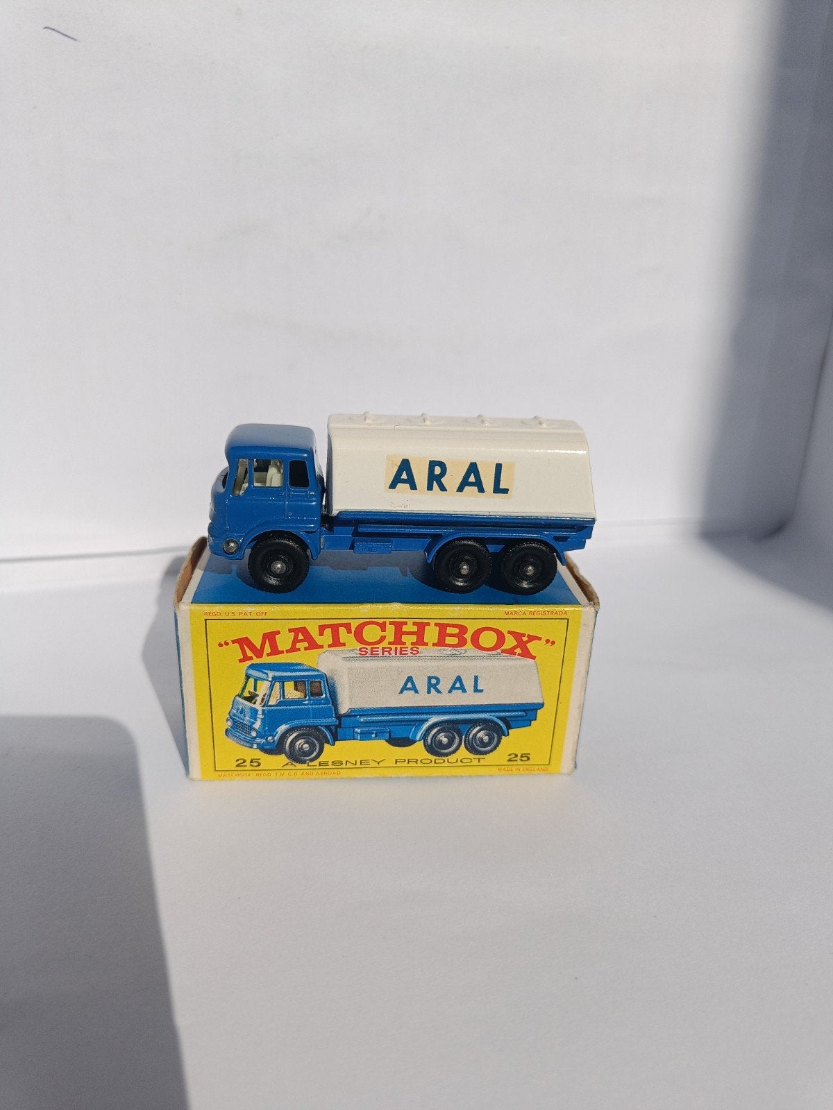 Matchbox RARE nr 25 ARAL TANKWAGEN & doosje, Hobby en Vrije tijd, Modelauto's | 1:87, Ophalen of Verzenden, Matchbox