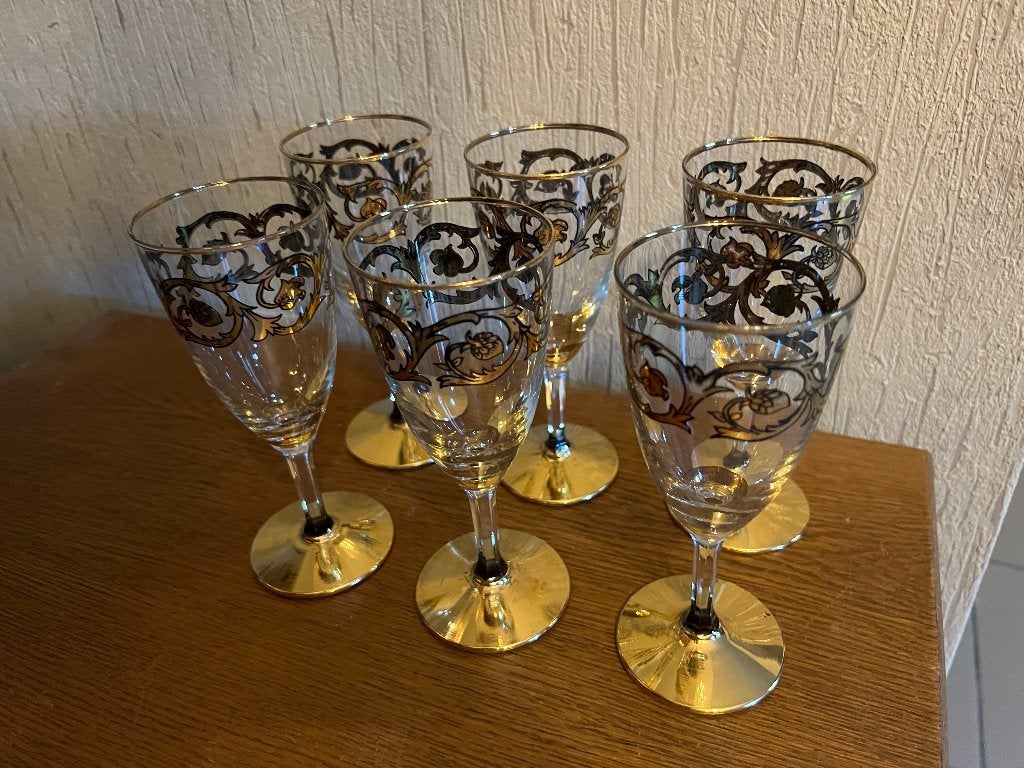 Set van 6 wijnglazen met gouden voet POTK, Verzamelen, Glas en Drinkglazen, Ophalen, Zo goed als nieuw, Overige typen