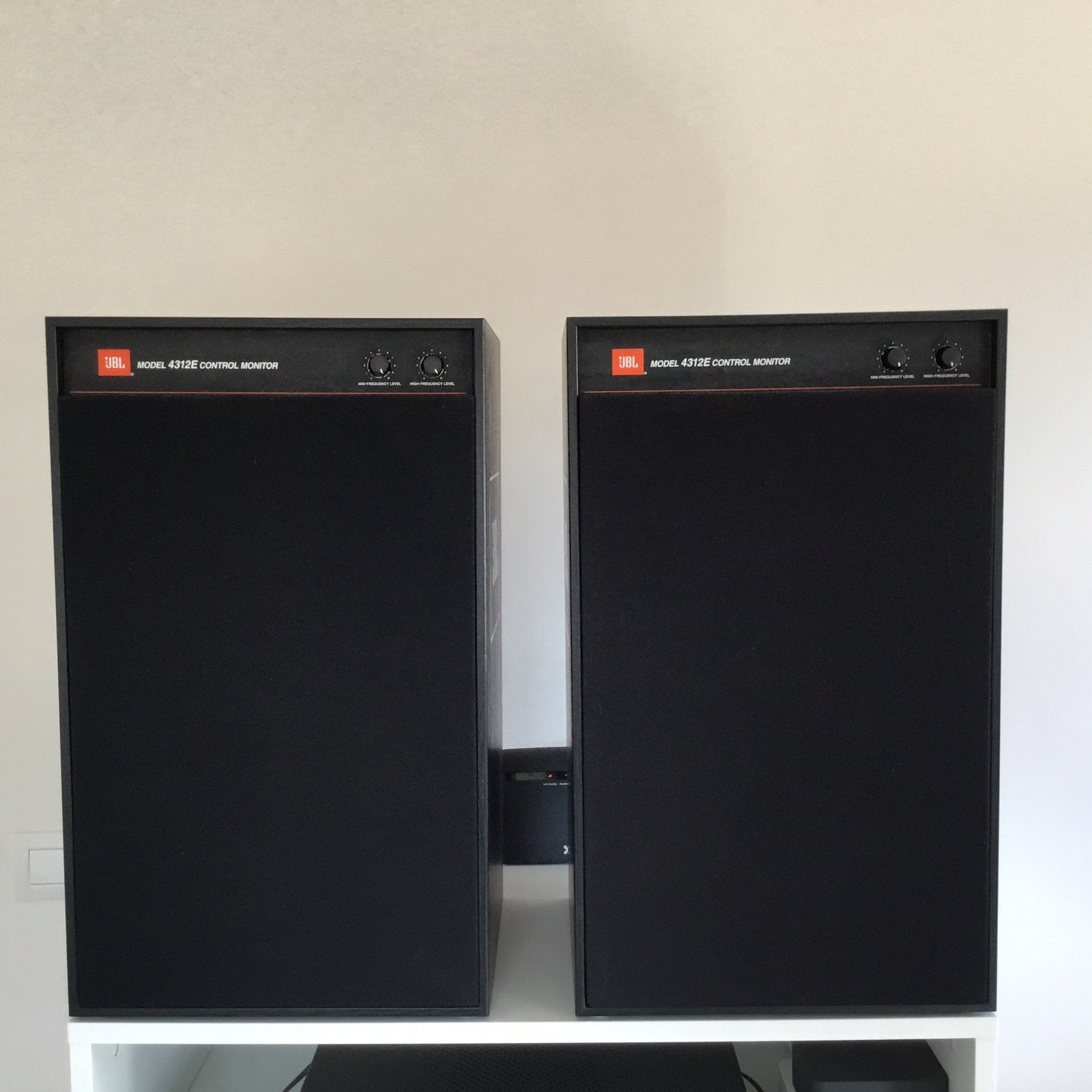 JBL 4312 E EBK, Audio, Tv en Foto, Ophalen, Zo goed als nieuw, JBL