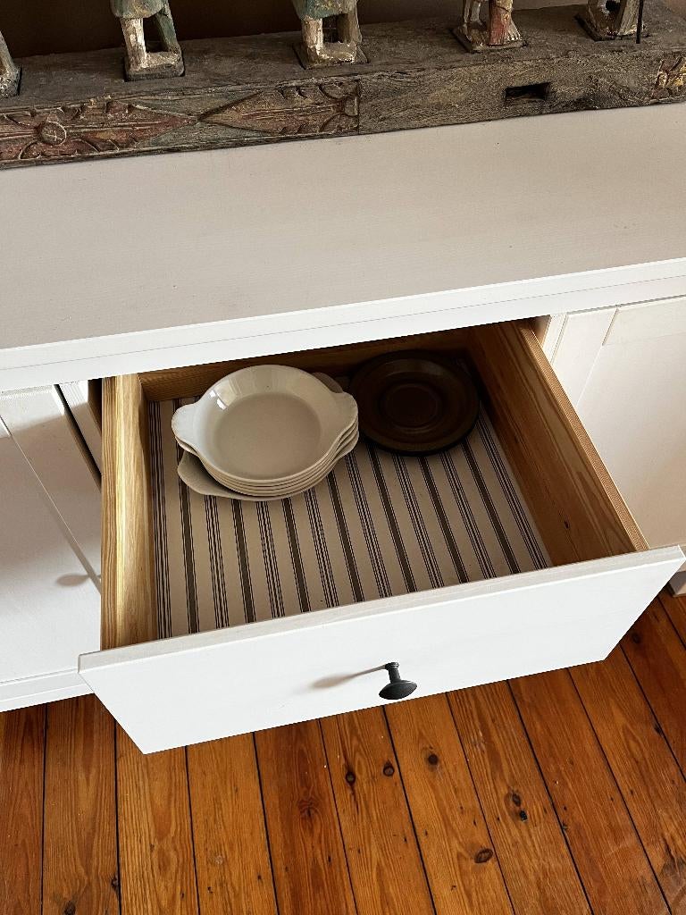 buffet IKEA, Avec tablette(s), 150 à 200 cm, Comme neuf, Enlèvement