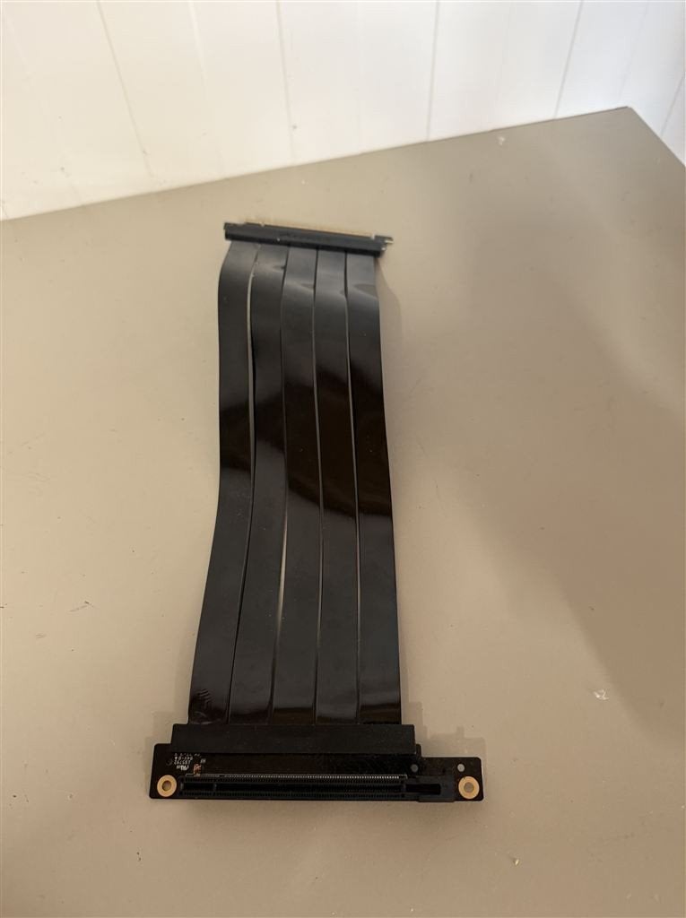 defecte Corsair Premium PCIe 4.0 x16 extension cable 300mm E, Computers en Software, Ophalen of Verzenden, Gebruikt