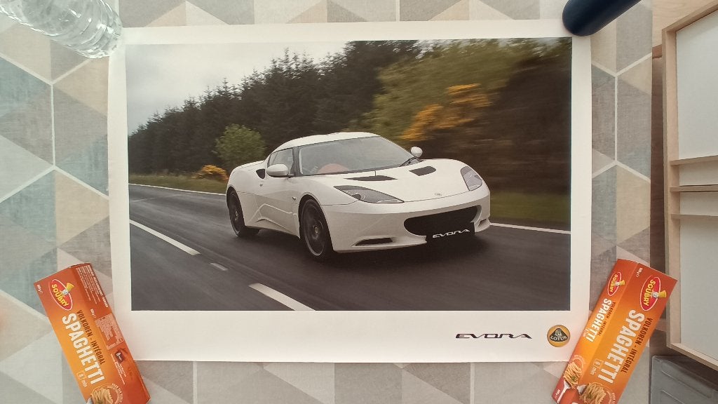 Poster Lotus Evora wit, Enlèvement ou Envoi, Rectangulaire horizontal, A1 jusqu'à A3, Comme neuf