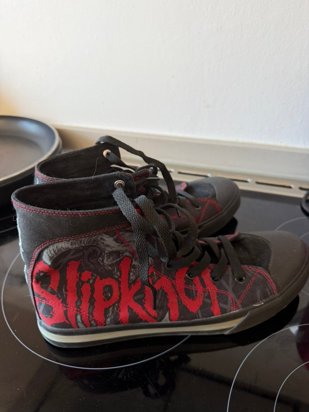 Slipknot schoene, Vêtements | Hommes, Chaussures, Enlèvement ou Envoi, Autres couleurs, Comme neuf, Baskets