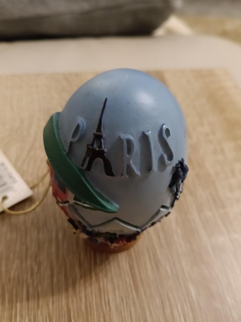 Souvenirs Euro Disney, Enlèvement