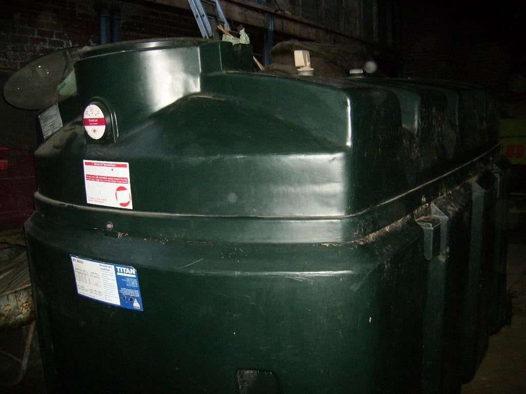 DUBBELWANDIGE MAZOUTTANK 2500 L, Doe-het-zelf en Bouw, Ophalen of Verzenden, Gebruikt, Overige typen