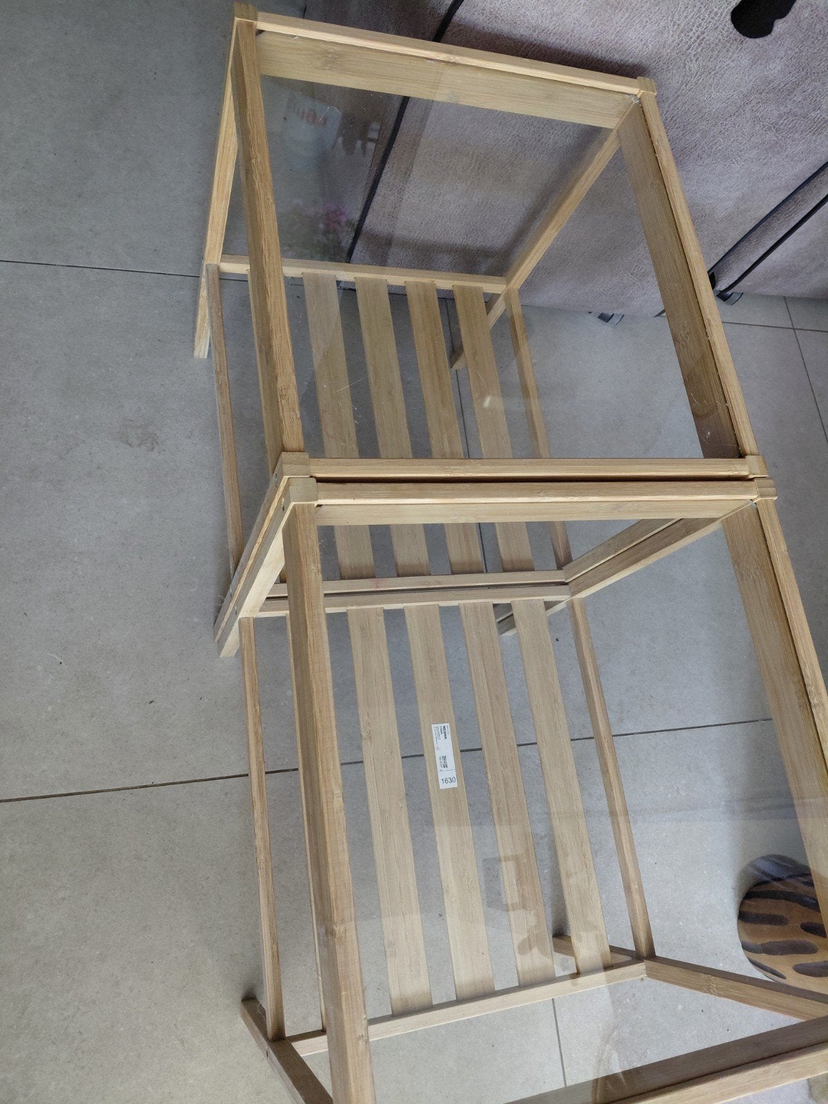 2 tables nuit ikea, Maison & Meubles, Accessoires pour la Maison | Étagères, Enlèvement