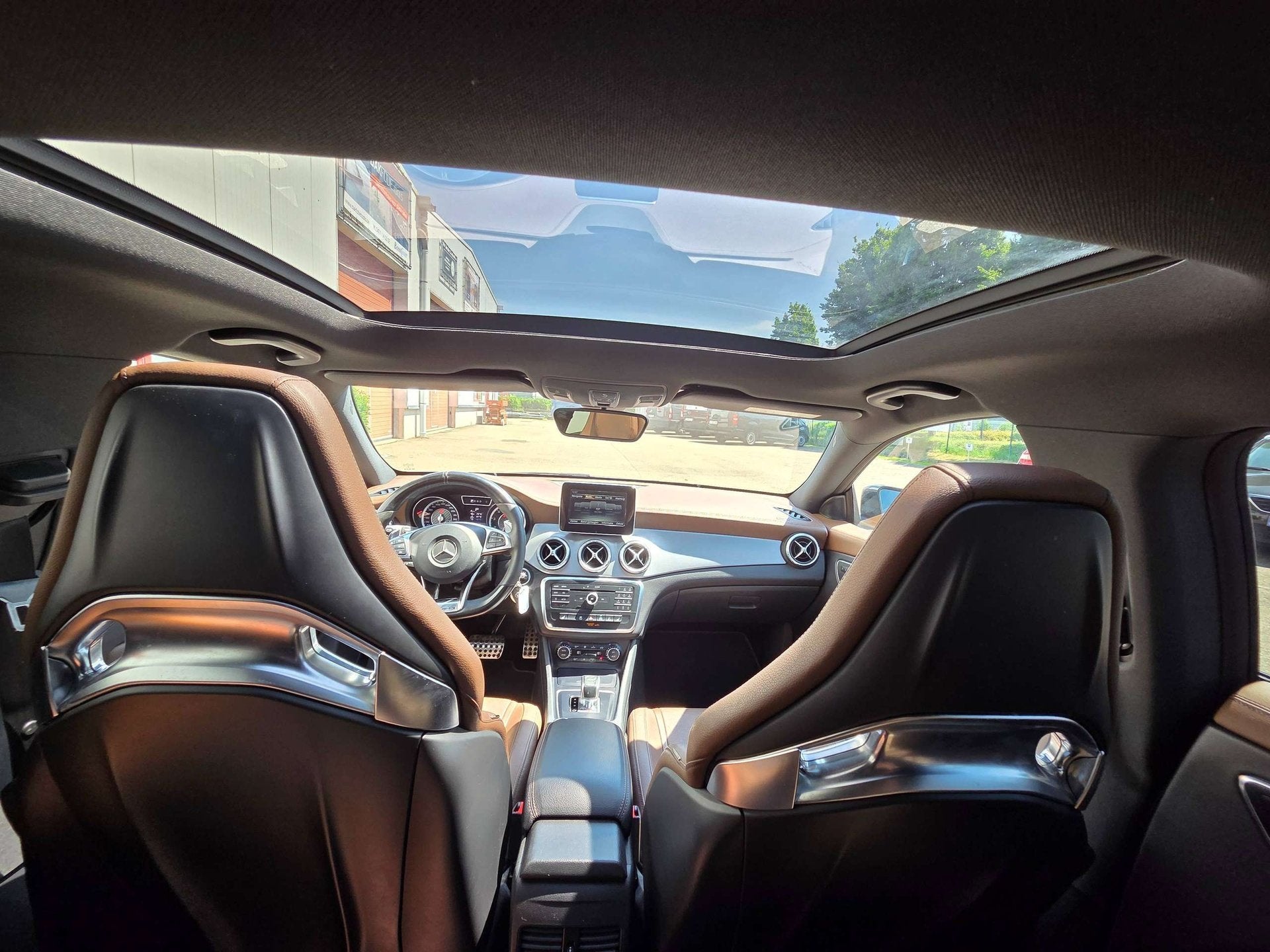 Mercedes-Benz CLA 45 AMG 4-Matic Pano/MemoryKeyless/Sport se, Auto's, Automaat, CLA, Gebruikt, 4 cilinders
