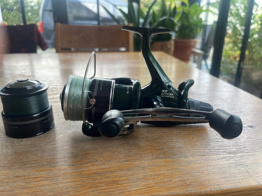 Shimano baitrunner XT 6000RA, Sports nautiques & Bateaux, Pêche à la ligne | Général, Enlèvement, Comme neuf, Moulinet