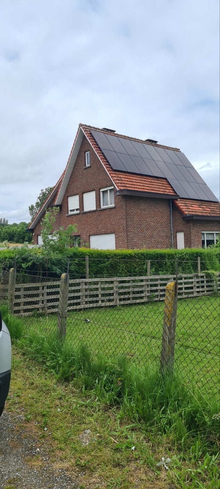 Maison avec garage et atelier, Immo