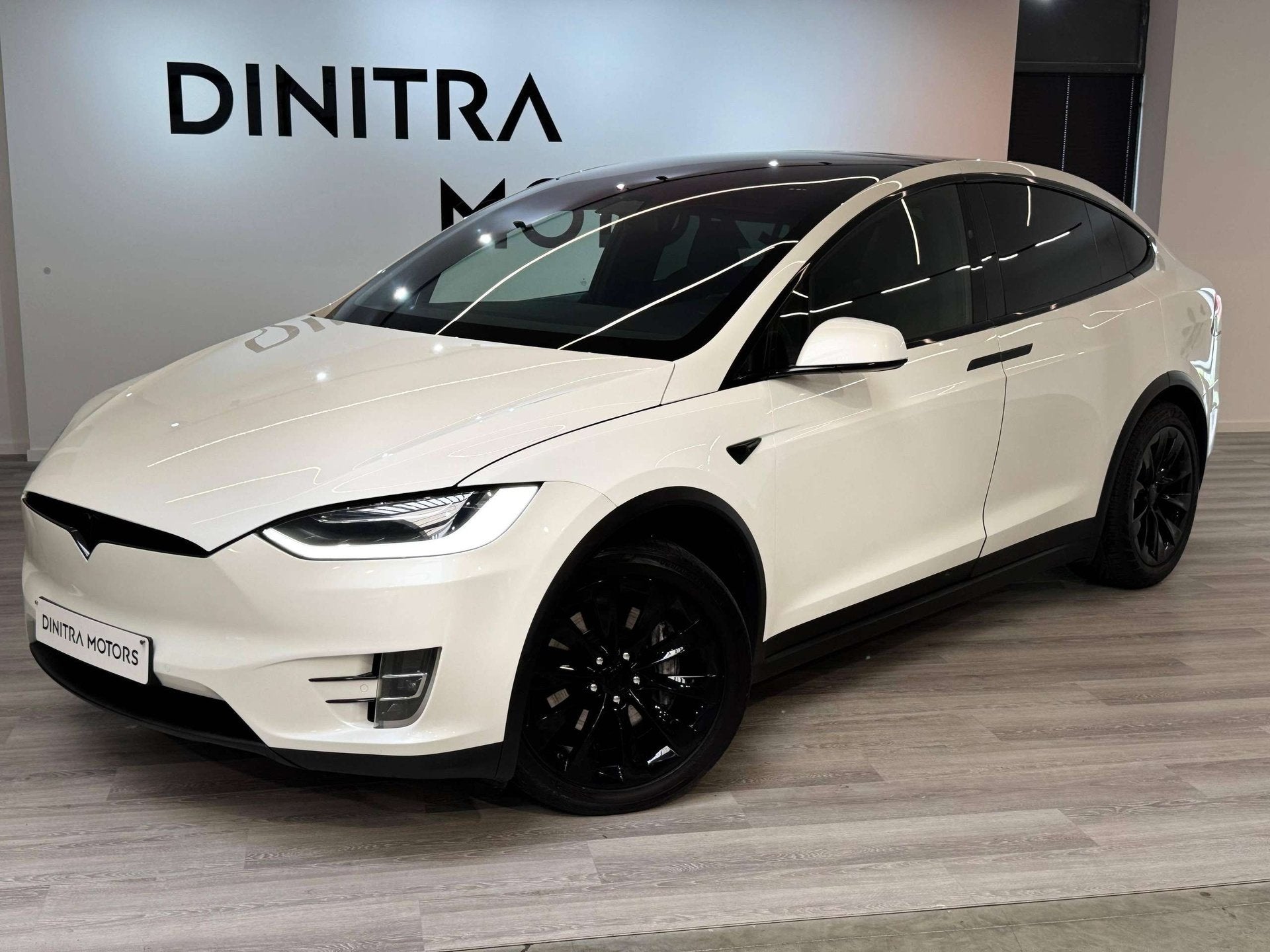 Tesla Model X, Achat, Euro 6, Entreprise, Entretenue par le concessionnaire