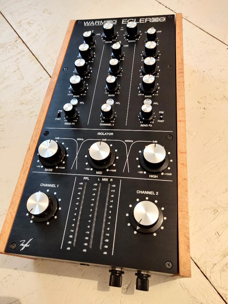 Ecler Warm II rotary mixer, Muziek en Instrumenten, Ophalen, Zo goed als nieuw, Minder dan 5 kanalen, Microfooningang