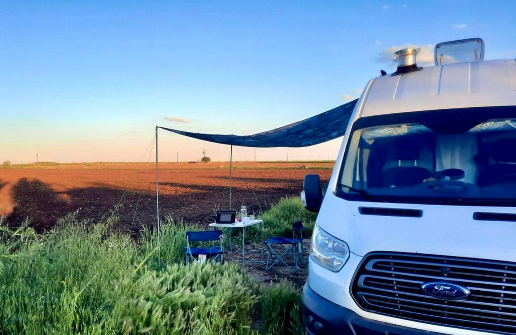 Van Aménagé Ford transit avec poêle à bois, Caravanes & Camping, Camping-cars, Entreprise, Ford, Diesel, Boîte manuelle, Douche