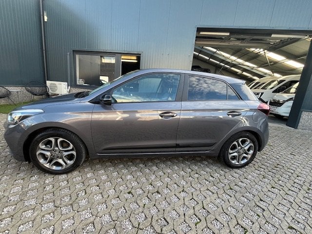 Hyundai i20 Benzine - AUTOMAAT - Slechts 21000 km !, Auto's, Hyundai, Stof, Gebruikt, 4 cilinders, https://public.car-pass.be/vhr/c8a7fd31-7abe-4862-9a0f-3af85afb398c