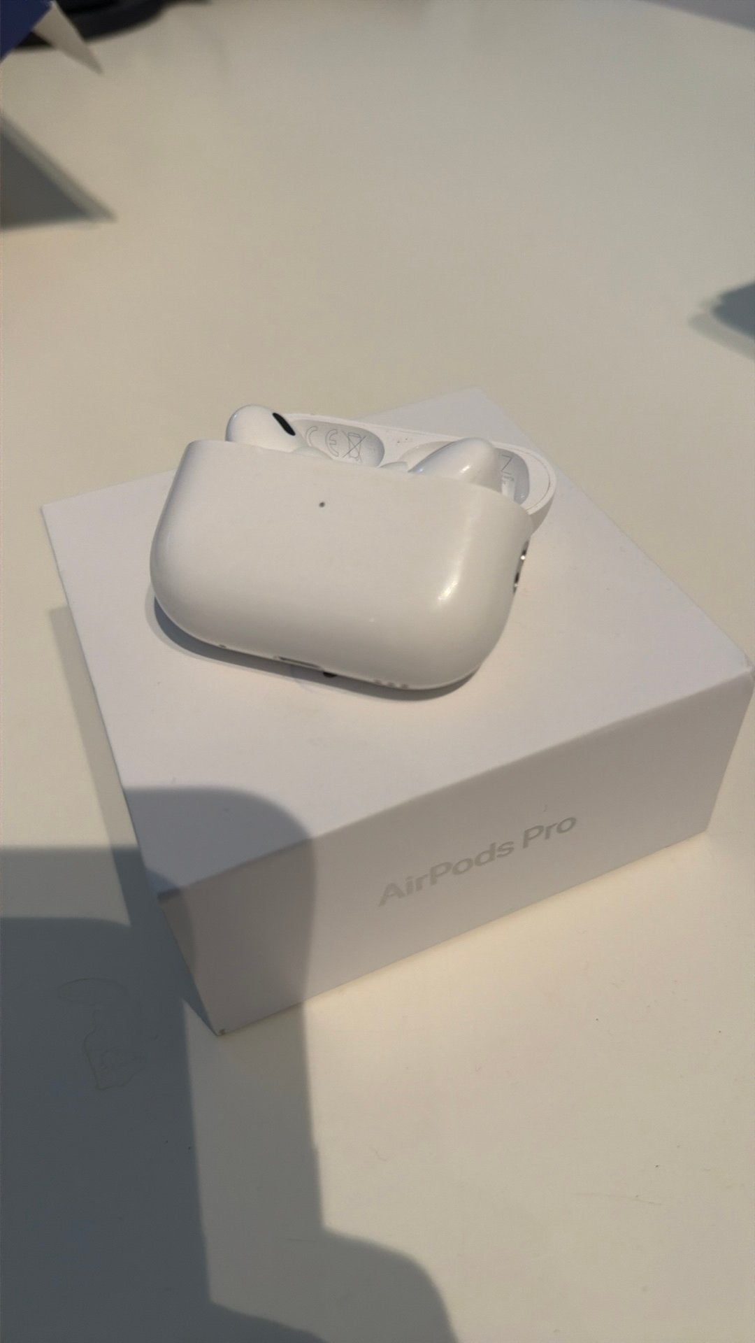 Apple Airpods Pro gen 2, Ophalen, Zo goed als nieuw, Apple