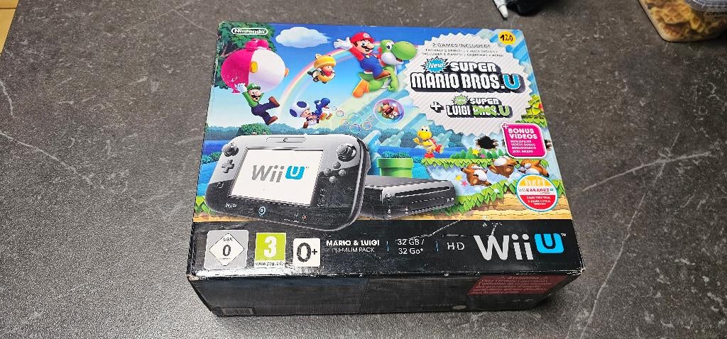 WII U in een Mario Kart-box, Games en Spelcomputers, Games | Nintendo Wii U, Gebruikt, Ophalen of Verzenden