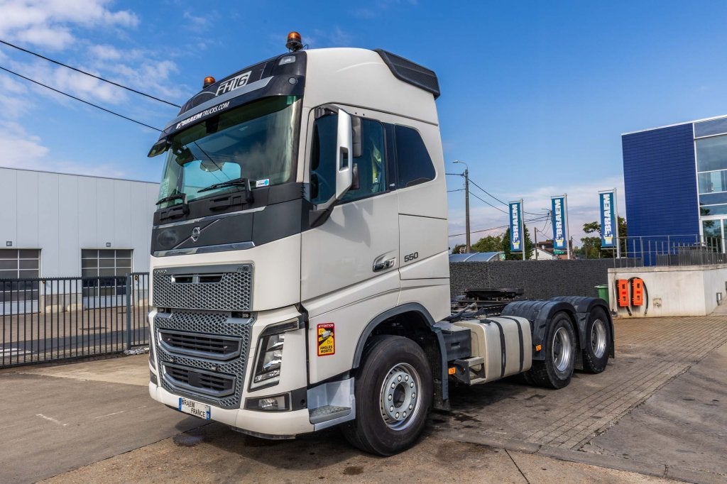 Volvo FH4 GLOBE 16.550 (16 L.) +VOITH+HYDR (bj 2018), Auto's, Vrachtwagens, Automaat, Achterwielaandrijving, Euro 6, Wit