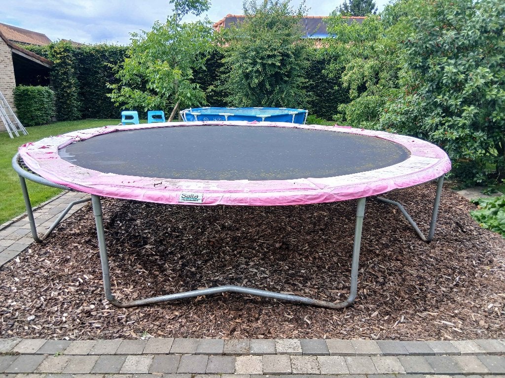 Trampoline, Ophalen, Zo goed als nieuw