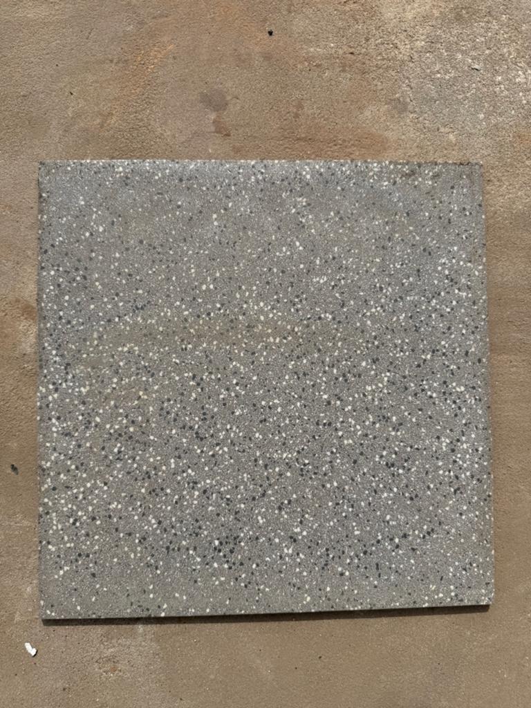 Vloertegels 30x30cm 315 stuks (24m2), Ophalen, Overige materialen, Zo goed als nieuw, 20 tot 40 cm