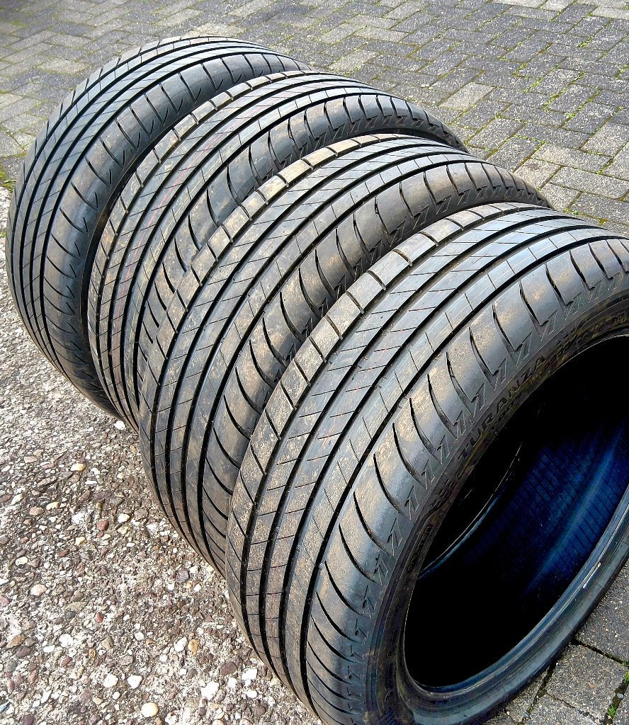Nouveaux pneus été Bridgestone 225/45-19, Neuf, Pneus été, Pneu(s), 225 mm