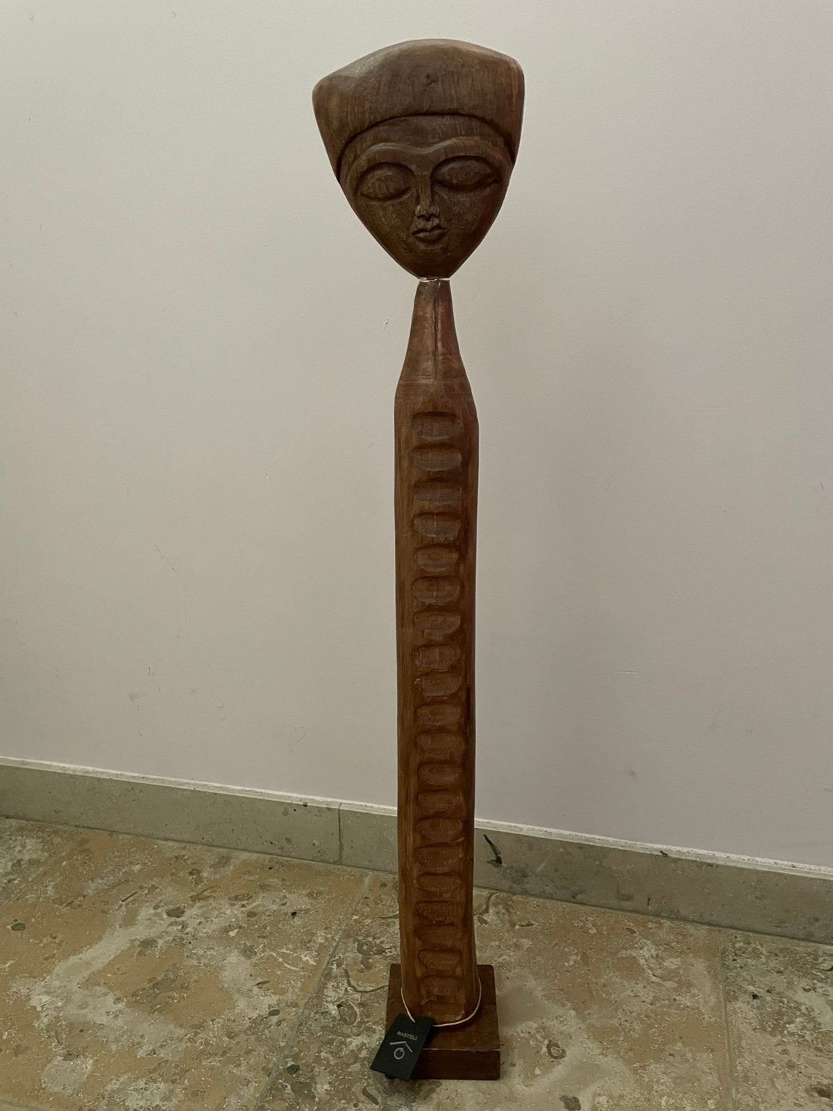 Exclusief -  zeer fijn uitgesneden houten beeld van RASTELI, Ophalen, 50 - 100 cm, Handgemaakt, Beeld