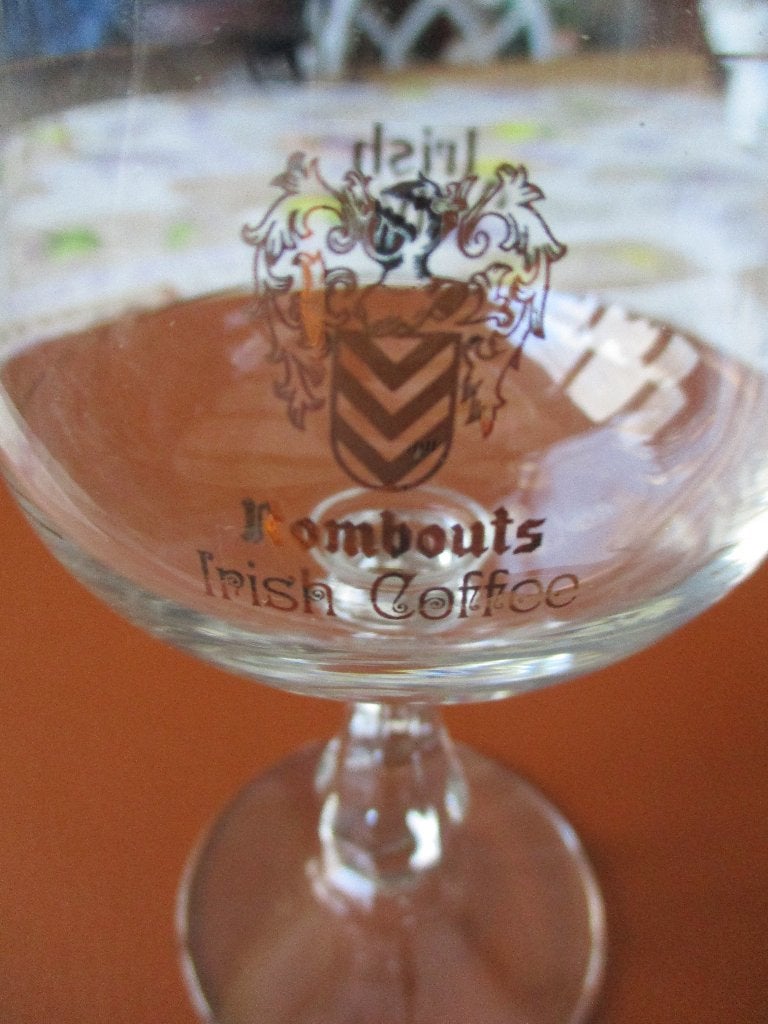 2 glazen Rombouts Irish Coffee "Irish Velvet", Verzamelen, Glas en Drinkglazen, Ophalen of Verzenden, Zo goed als nieuw, Overige typen