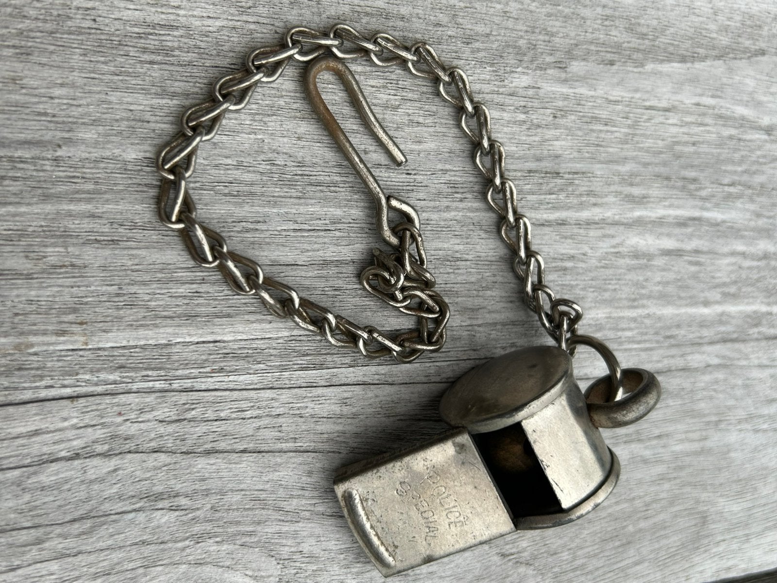 Sifflet de police américain US WW2 fabriqué en Allemagne, Enlèvement ou Envoi