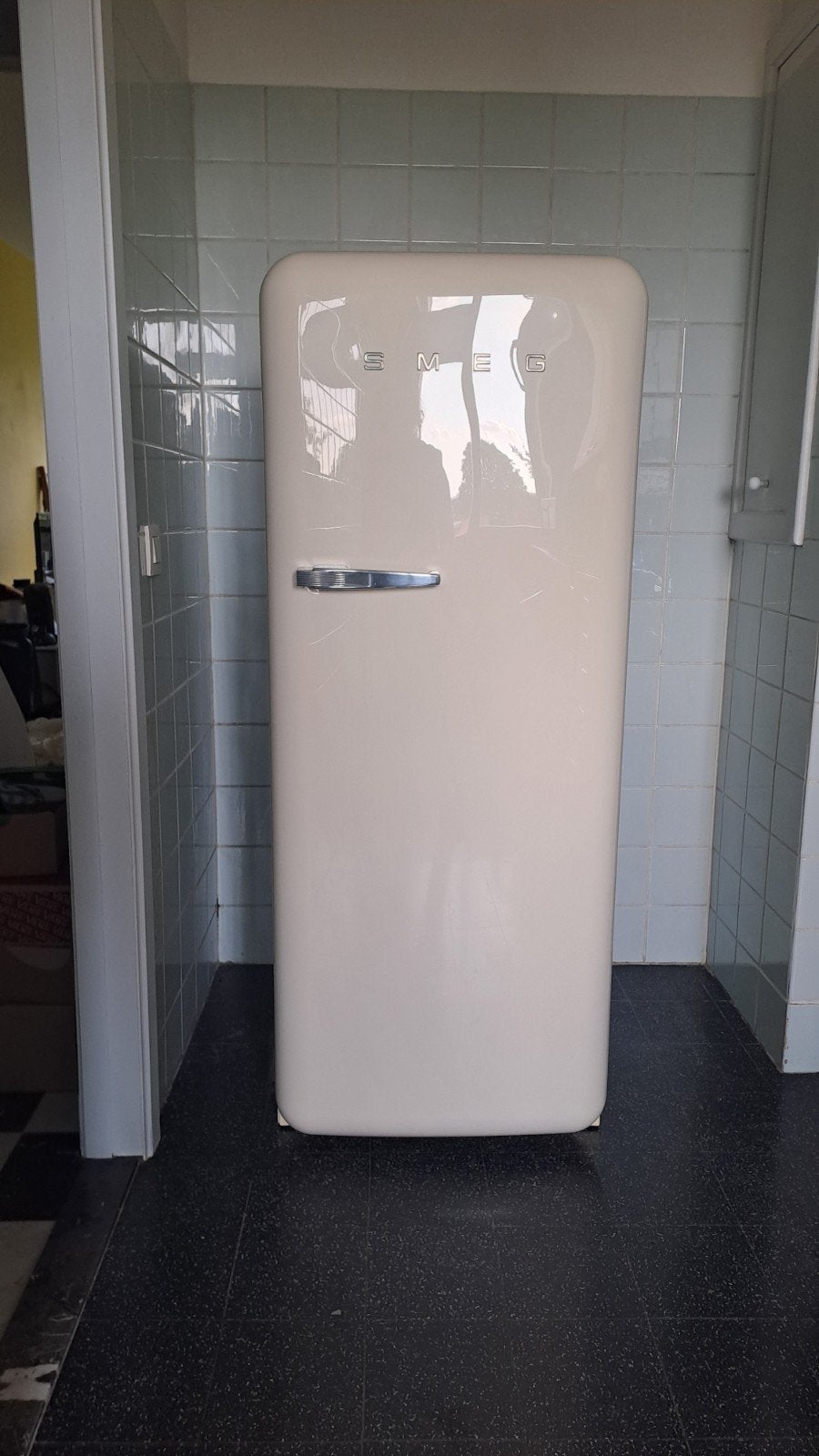 Smeg FAB28RPT1 Retro Koelkast met Vriesvak – Crème, Ophalen, Gebruikt, 200 liter of meer, 140 tot 160 cm