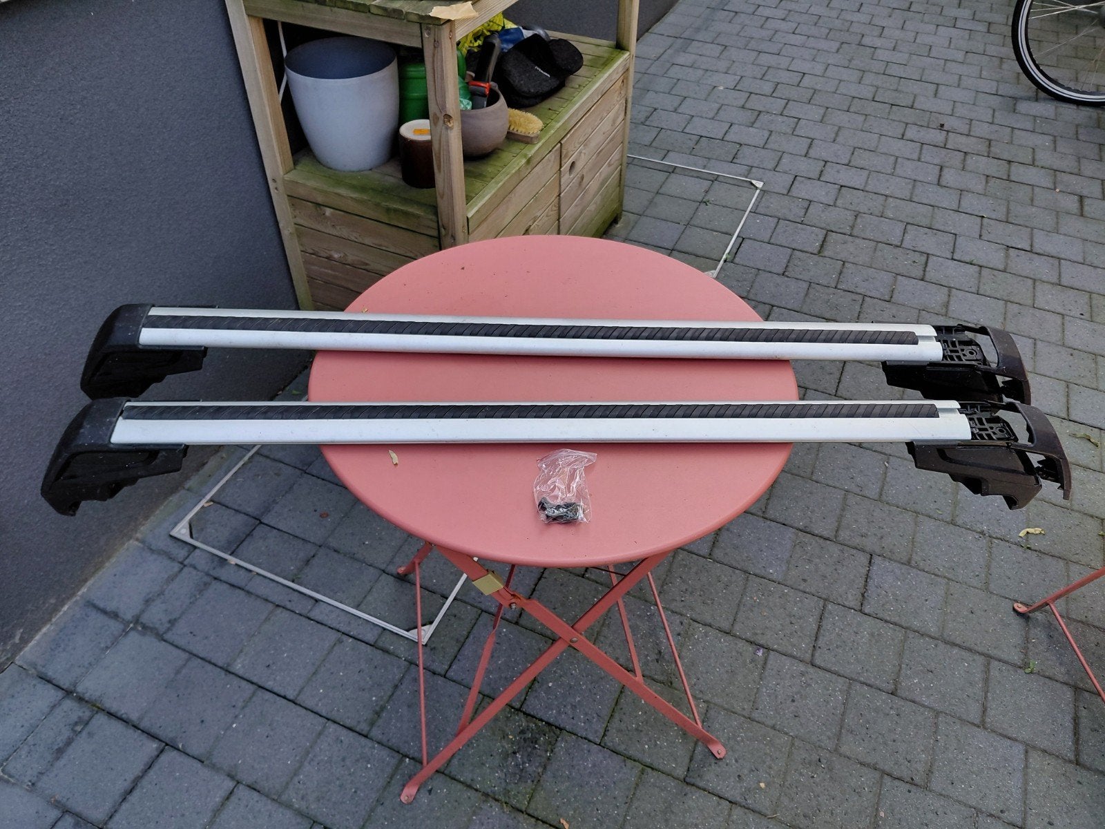 Barres de toit pour Peugeot 3008 et 5008., Enlèvement