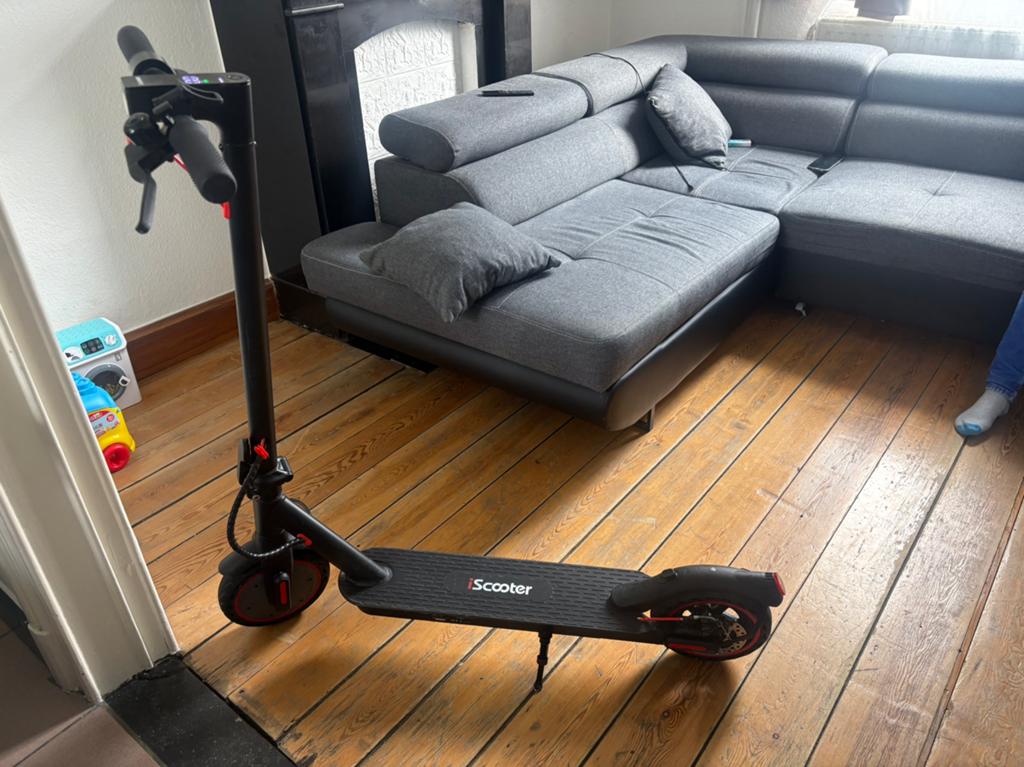 Iscooter step 25km, Fietsen en Brommers, Steps, Ophalen, Zo goed als nieuw