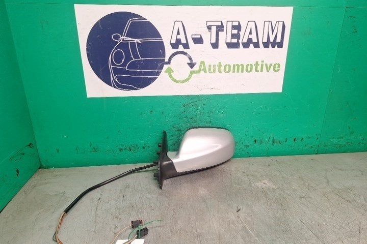 SPIEGEL LINKS Peugeot 307 CC (3B) (|PP915070|), Kontakt-peugeot@peugeot.com, Gebruikt, Peugeot Deutschland GmbH, Bahnhofsplatz
65423  Rüsselsheim, DE