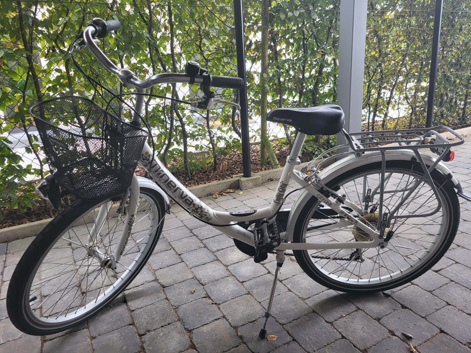 meisjesfiets minerva, Vélos & Vélomoteurs, Enlèvement, Autres marques, Accès (extra) bas