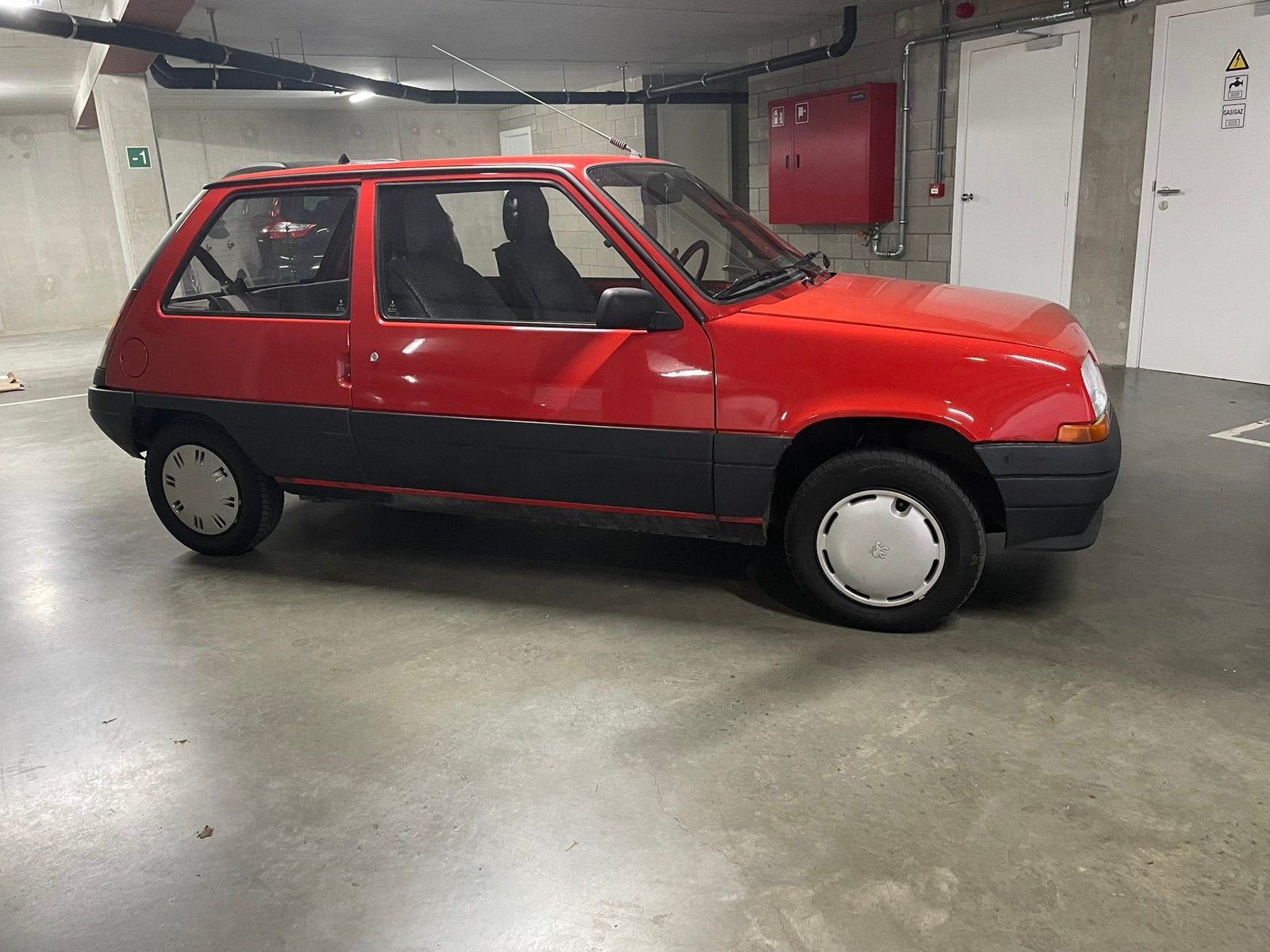 Renault 5 1989 Flash edition Rood, Auto's, Renault, Voorwielaandrijving, 4 cilinders, Grijs, Particulier