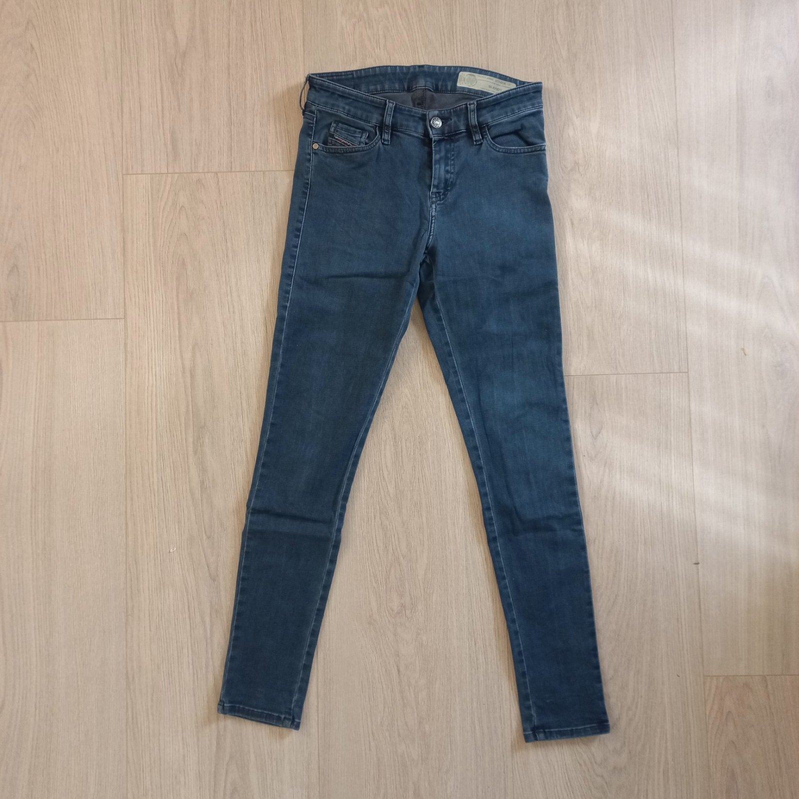 Stijlvolle Diesel jeans "slandy" slimfit high waist mt 29/32, Kleding | Dames, Spijkerbroeken en Jeans, Zo goed als nieuw, W28 - W29 (confectie 36)