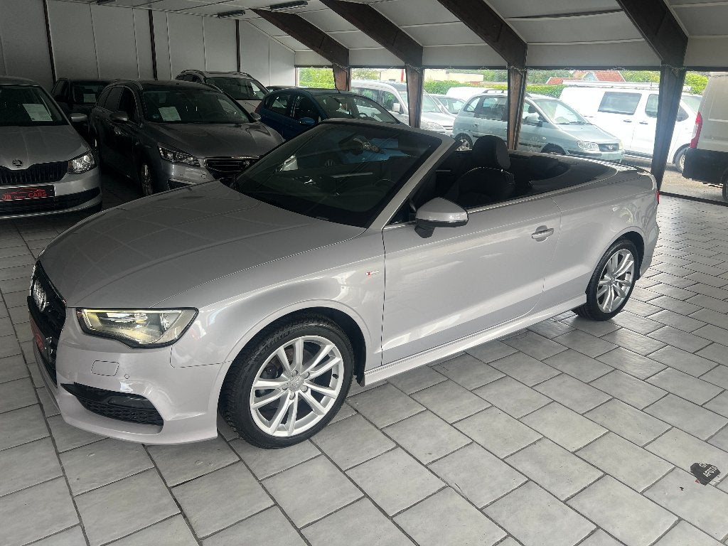 audi a3 CABRIO 2.0 tdi /AUTOMAAT /euro 6b/garantie, Auto's, Audi, 4 zetels, Cabriolet, Leder, Diesel