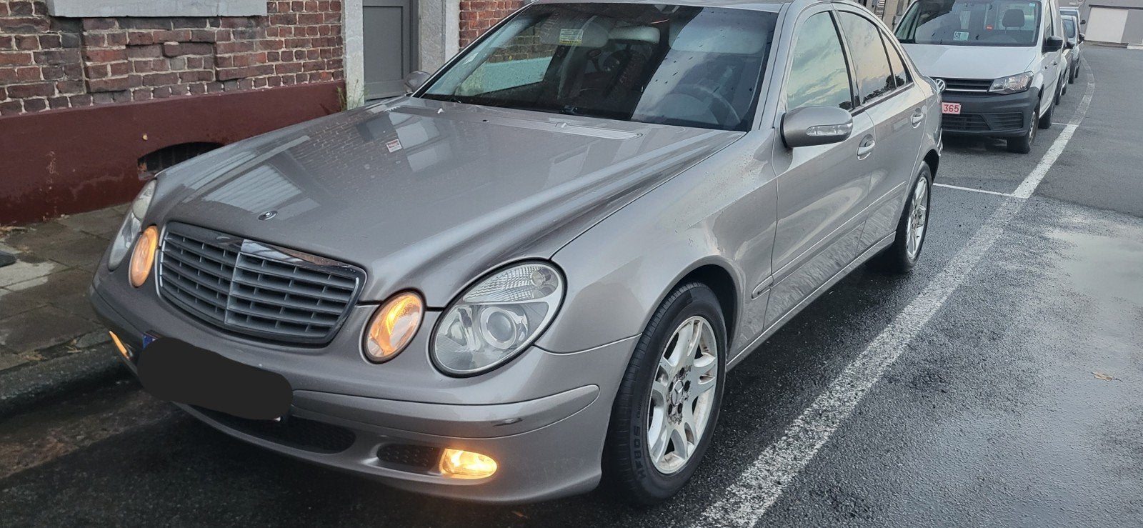mercedes e200, Auto's, Mercedes-Benz, Automaat, Zwart, Beige, 5 deurs