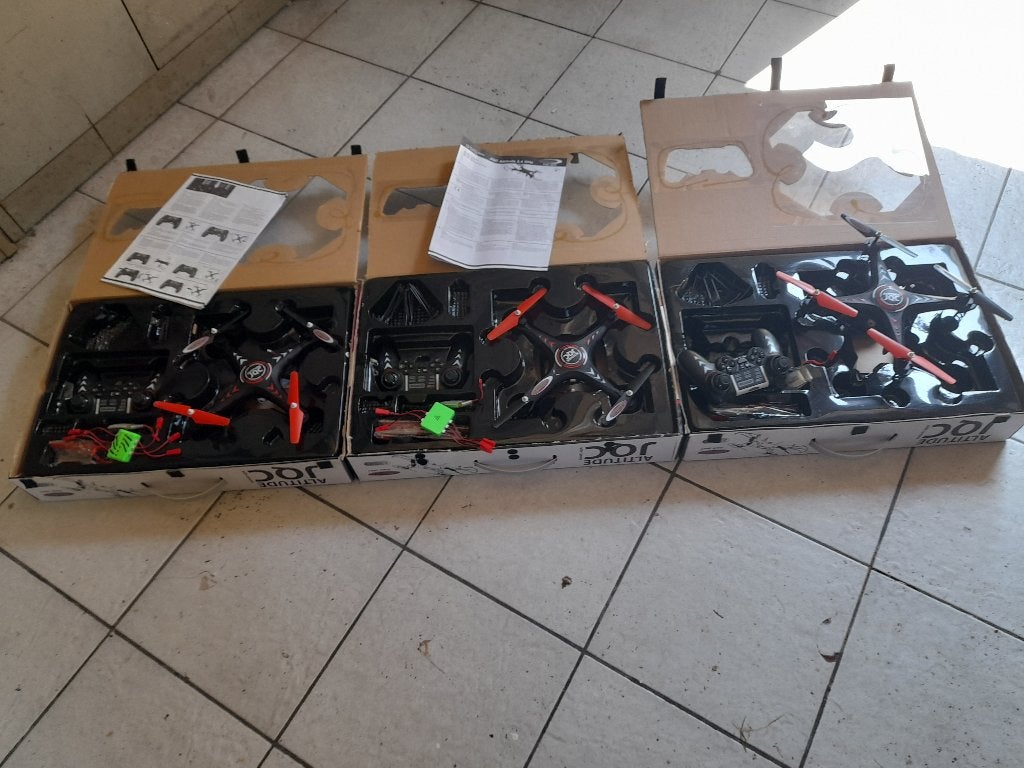 Drones  3stuks samen of per stuk te kopen., Hobby en Vrije tijd, Modelbouw | Radiografisch | Helikopters en Quadcopters, Ophalen of Verzenden