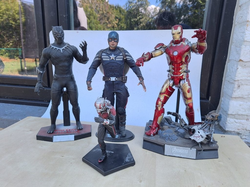 Collection Hot Toys, Enlèvement, Comme neuf, Film, Statue, Réplique ou Modèle