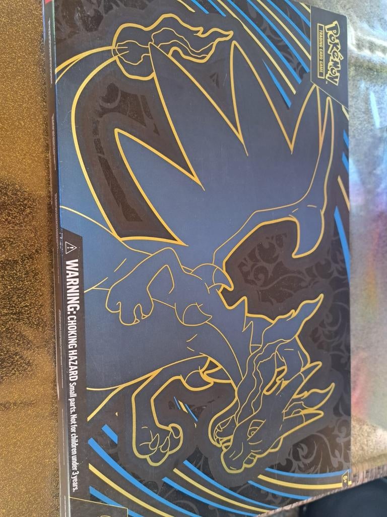 Mega charizard x ex ultra Premium collection, Ophalen