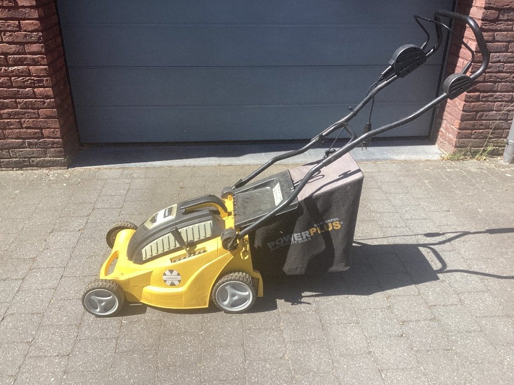 Grasmaaier, 40 à 49 cm, Enlèvement, Utilisé, Powerplus