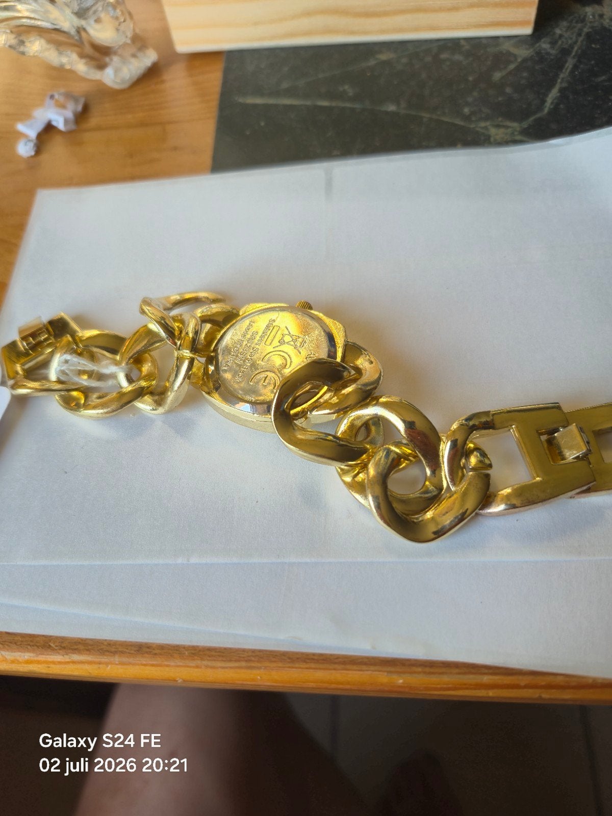 Bijoux, Enlèvement ou Envoi, Broche