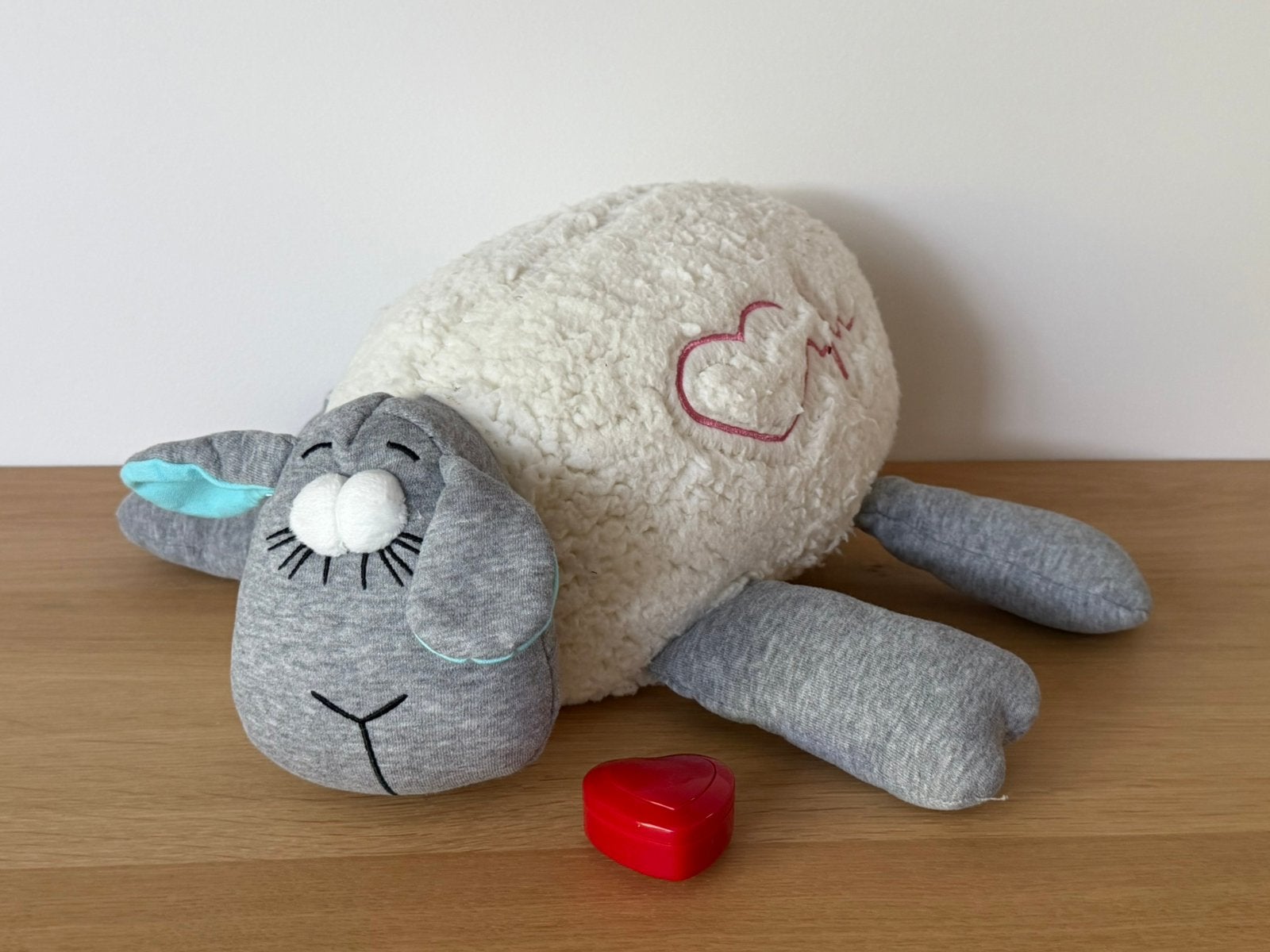 Beeztees Peluche mouton pour chiot (son:battement du cœur)., Enlèvement, Comme neuf, Beeztees