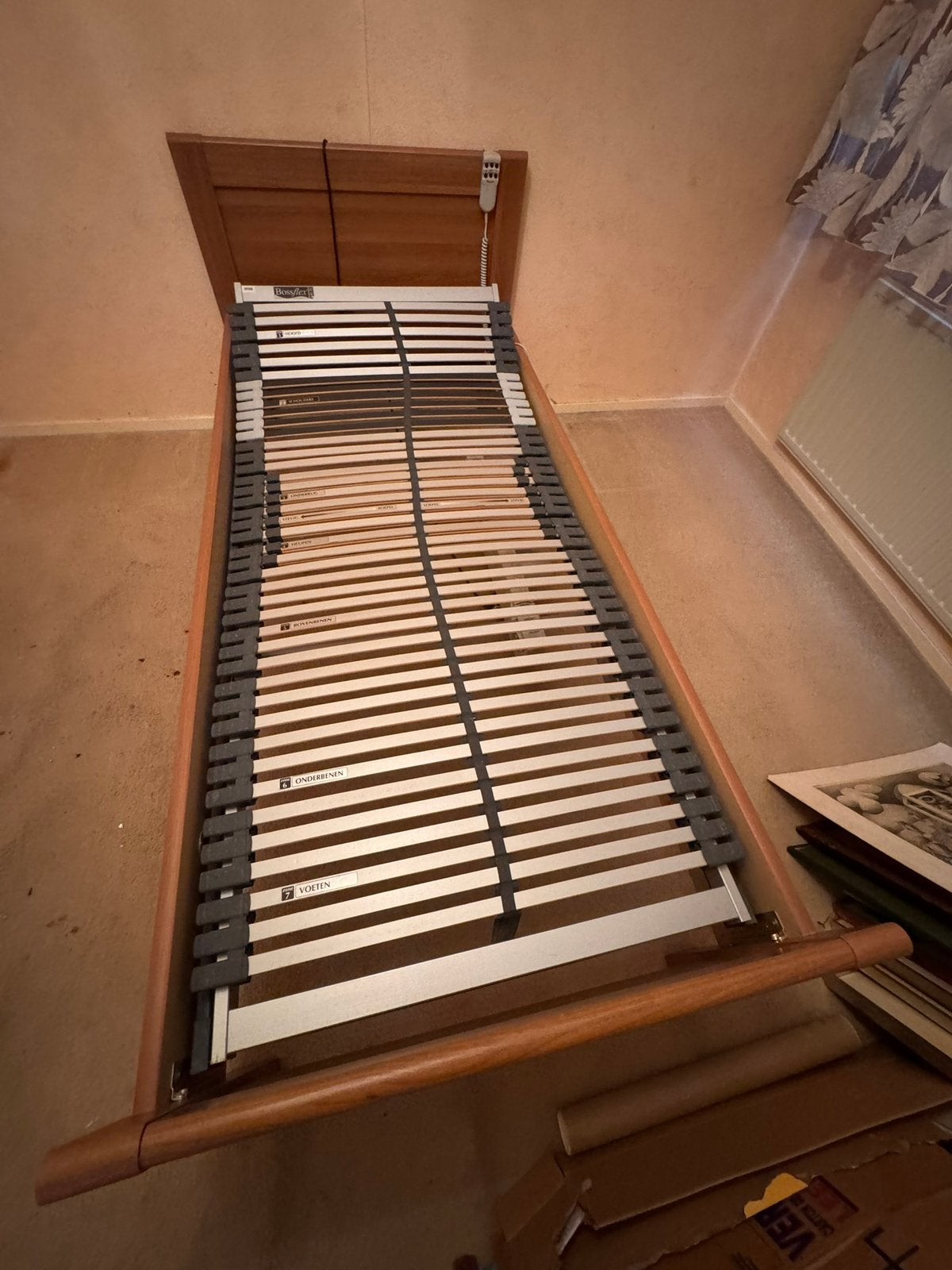 Lit réglable électriquement, 90 cm, Une personne, Brun, Enlèvement