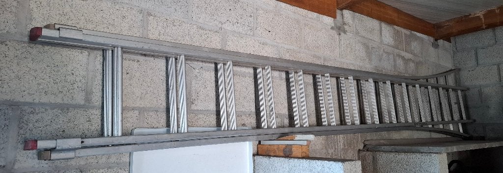 Aluminium uitschuifladder 2 delig, Doe-het-zelf en Bouw, Ladders en Trappen, Ophalen