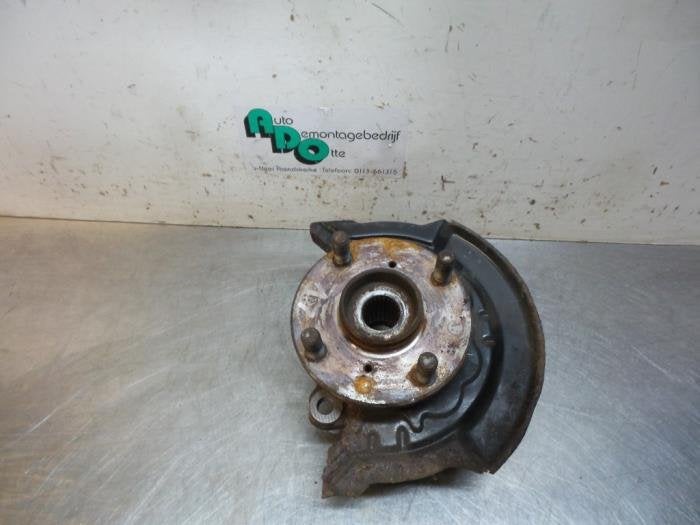 Fusee links-voor van een Daihatsu Young RV, Gebruikt, Daihatsu, -, -