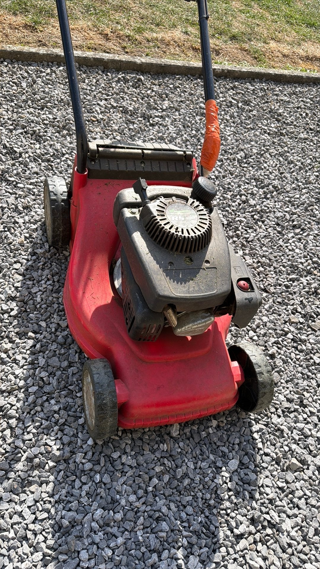 Tondeuse pour moteur ou pièces ou pour bricoleur, Enlèvement, Utilisé, Tondeuses à gazon à essence, Bac de ramassage