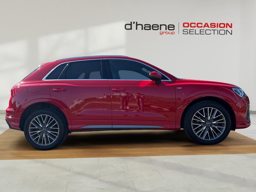 Audi Q3 Q3 35 TFSI Sport Edition S line S tronic, Auto's, Audi, Automaat, SUV of Terreinwagen, Navigatiesysteem, Rood