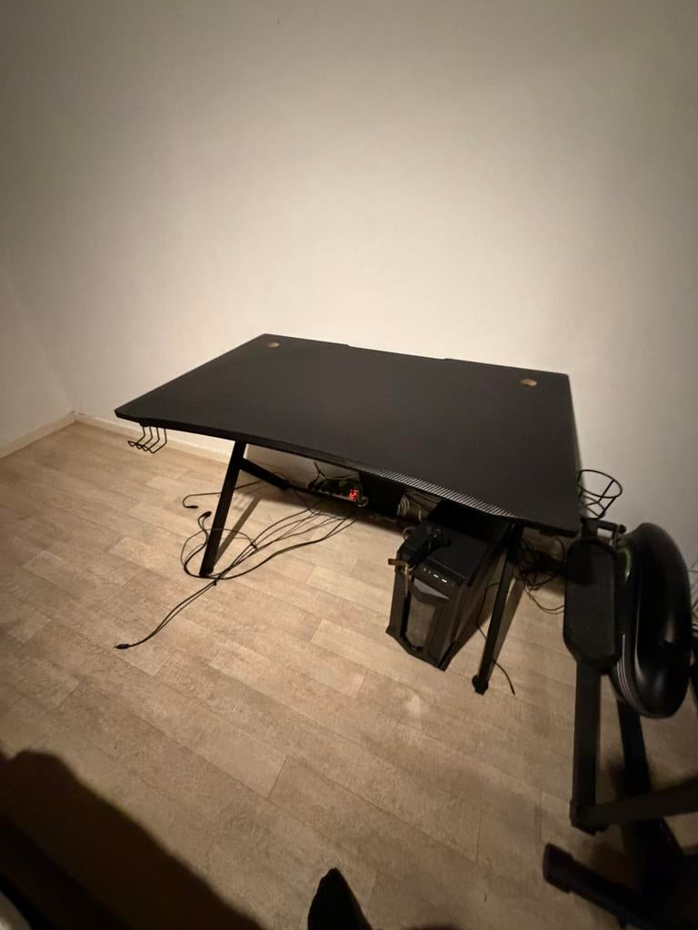 Gamer bureau, Ophalen, Zo goed als nieuw